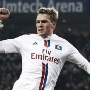 Amburgo, brutta avventura per Rudnevs: la moglie quasi gli strappa la lingua