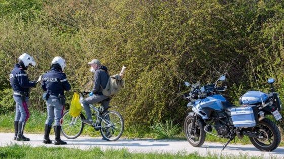 Coronavirus, Fontana: "A Pasqua controlli severi". Gallera: "In Lombardia travolti da ondata, ora siamo su strada giusta"