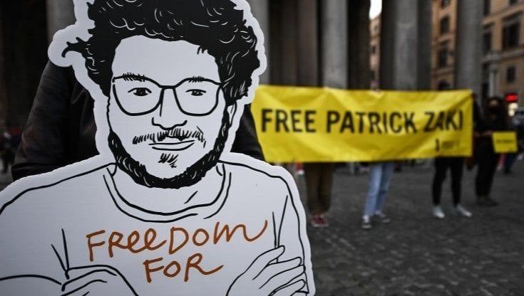 Senato, il Pd presenta una mozione per la cittadinanza italiana a Patrick Zaki. Tra i firmatari anche Segre, 5S, Leu, Lega e Iv