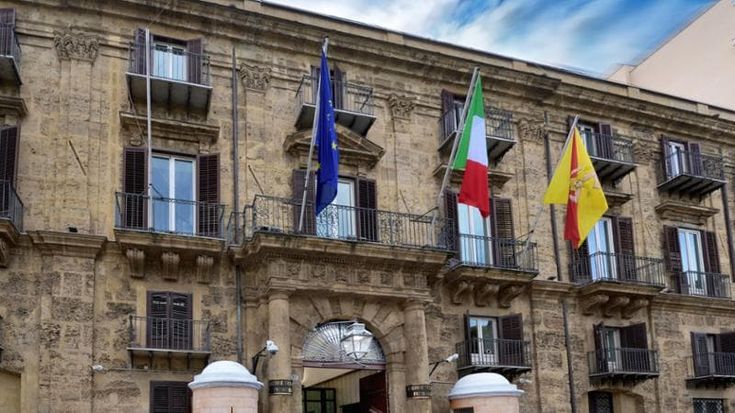 Regione, aggressione al sindacalista che ha denunciato il concorso irregolare per le guardie forestali: sotto accusa il dirigente generale