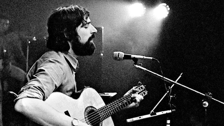Francesco Bianconi: “Io, Guccini e le canzoni imparate da mio padre”