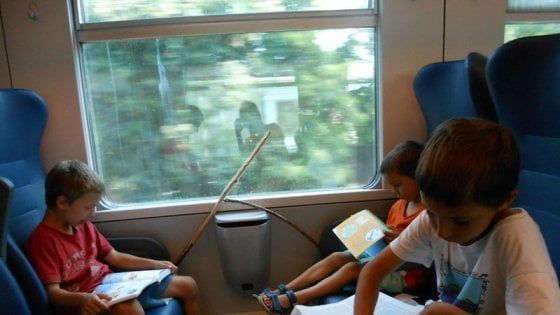 "Mezzi pubblici gratuiti per bimbi e ragazzi", la petizione parte dall'Emilia-Romagna