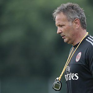 Milan, Montolivo o Poli? Per Mihajlovic il dilemma è a centrocampo