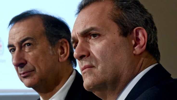 De Magistris: "Fermare tutto ora sarebbe una sconfitta. Fondi ai sindaci per gli aiuti"