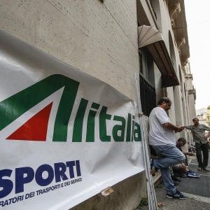 Alitalia, piano straordinario per lo sciopero. Cancellati 200 voli