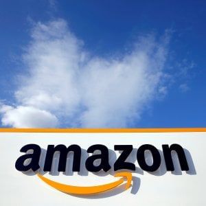 Ebay denuncia Amazon: "Ci ruba i venditori migliori"