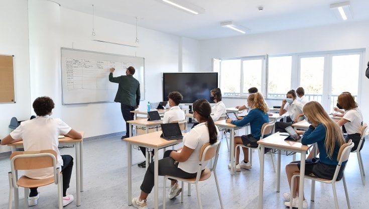  Investire in istruzione, formazione e apprendimento permanente