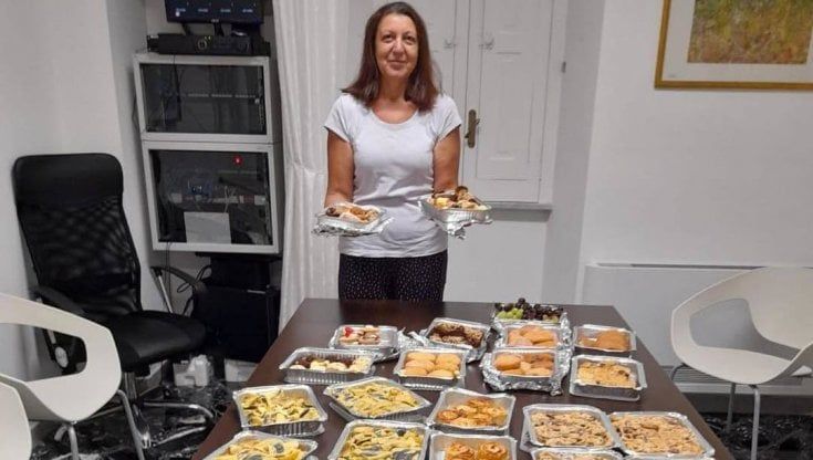 Puglia, i volontari antispreco richiestissimi dagli sposi: "Doniamo ai bisognosi il cibo avanzato dai banchetti"