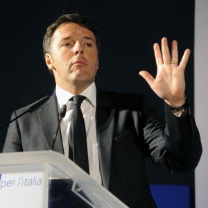 Il Governo ha approvato il Milleproroghe: austerity per la Pa, rabbia dei tassisti per Uber