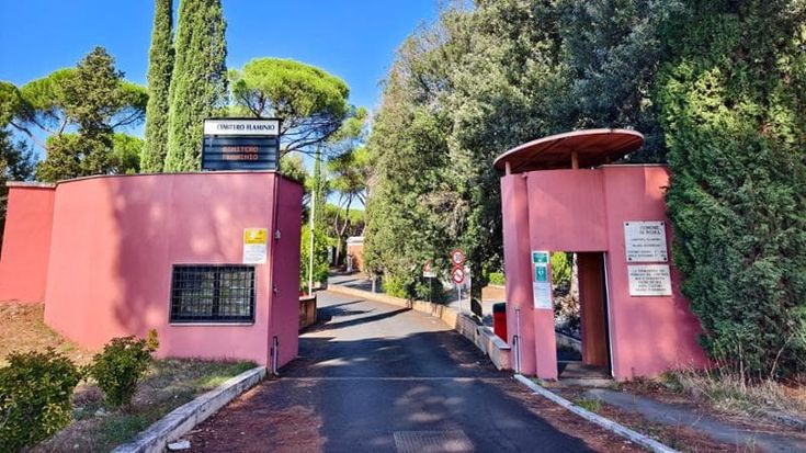Salme fatte a pezzi nei cimiteri di Roma, stretta sulla sicurezza: 146 telecamere e guardie giurate