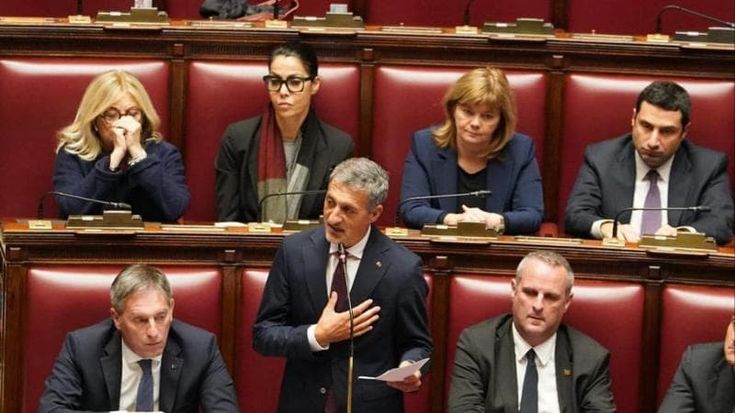 Spunta un omonimo nell’inchiesta su Cuffaro: su Russo di FI partono gli sfottò alla Camera
