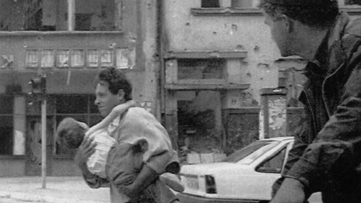 "Mi disse di aver ucciso in Bosnia": le parole all'ex compagna e il silenziatore trovato in casa