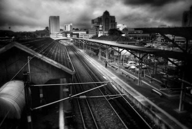 Milano, storie di viaggiatori: in mostra un mondo di stazioni
