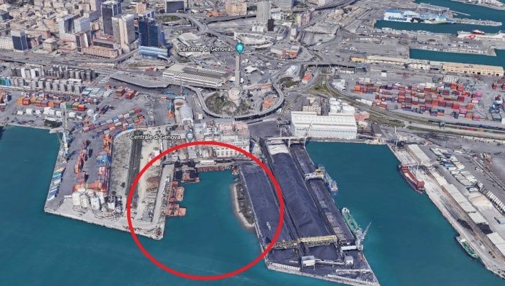 Genova, giallo in porto: sul riempimento di Calata Concenter il "no" dei Beni Culturali a tutela della Lanterna