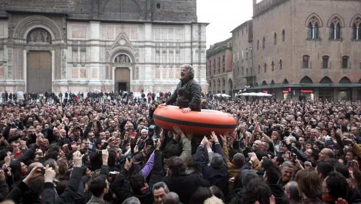 Breve storia della Cretinocrazia, da Di Maio a Delmastro