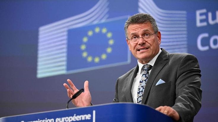 Le Borse di oggi, 16 luglio. Dazi, Sefcovic vola a Washington. Trump studia come licenziare Powell