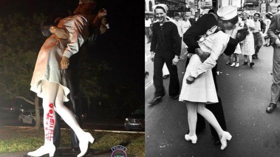 "Quel bacio non fu ricambiato". Il #MeToo colpisce la statua ispirata al bacio della vittoria