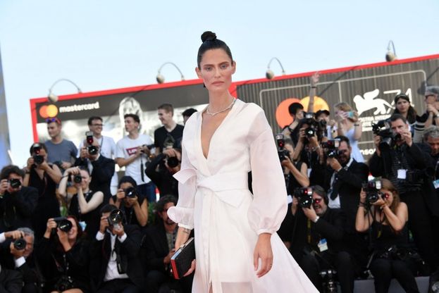 Venezia 74, dive in bianco per la cerimonia d'apertura