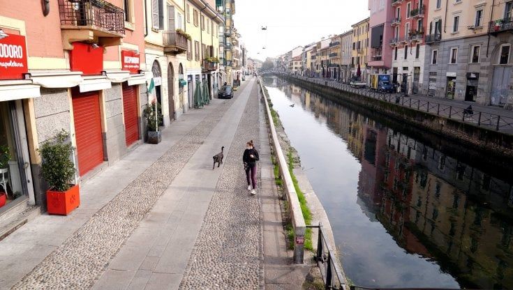 Sala: "Ristori subito per i negozi, ma serve ripensare una Milano con meno turisti e più smart working"