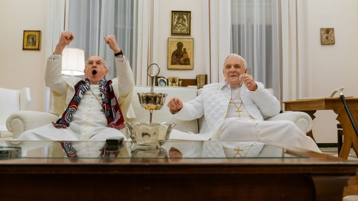 Jonathan Pryce e Anthony Hopkins, due papi da film: “Nessun trucco, siamo uguali”
