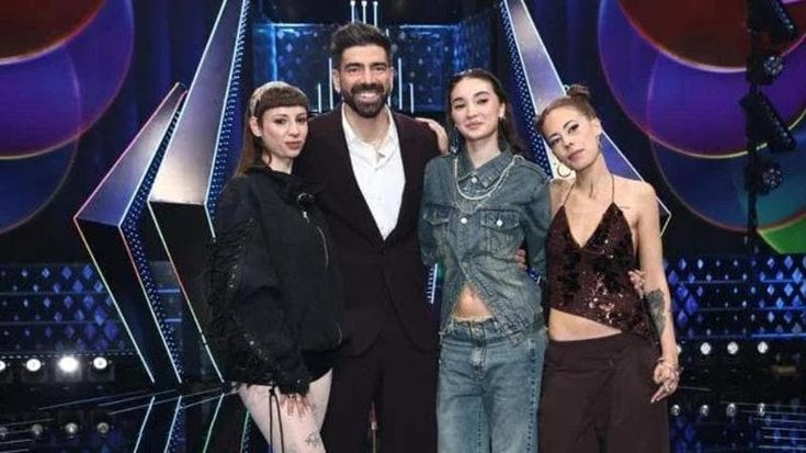 Sognando il teatro Ariston, o forse no