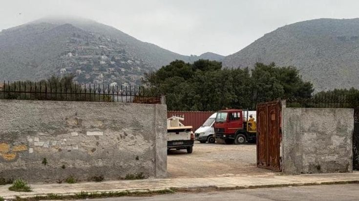 Mondello, l’azienda dei Genova ha l’interdittiva antimafia ma lavora ancora. Arriva la polizia