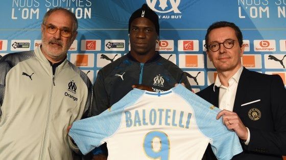 Marsiglia, ecco Balotelli: "Qui tifosi fantastici, voglio ripagarli coi gol"