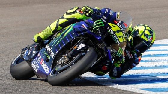 MotoGp, Brno: Valentino Rossi torna a divertirsi e a sperare: "Su questa pista vinsi la mia prima gara mondiale"