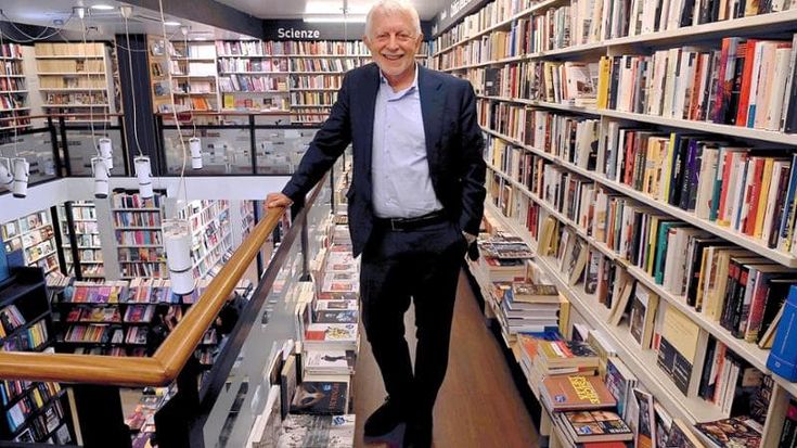 Il Libraccio si allarga: nuovi spazi e restyling per la storica libreria di via Santa Tecla