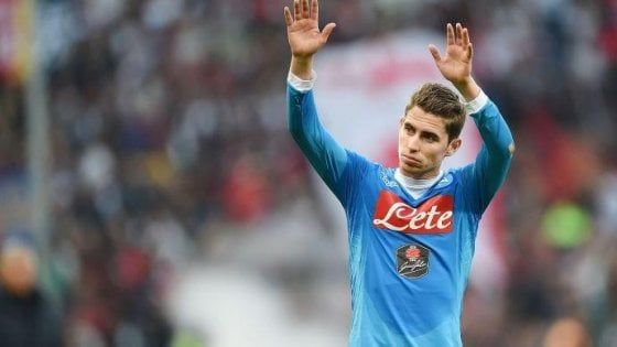 Jorginho riceve i 'complimenti' da Nainggolan: "E' difficile stargli dietro e provare a neutralizzarlo"