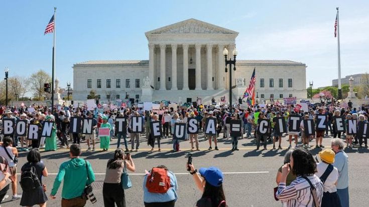 Ius soli negli Usa, tutto quello che c'è da sapere dopo la sentenza della Corte Suprema