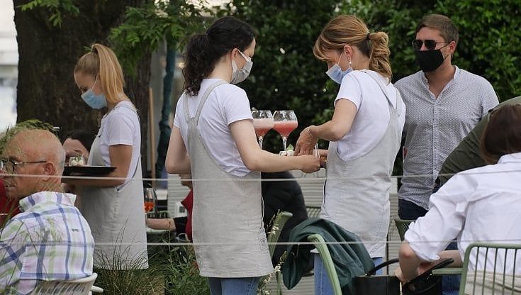 Un lavoratore su tre sotto i 9 euro: "Sarebbe un sogno, mi compro l’auto”