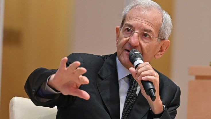 Violante su La Russa: "Nega i fatti fondativi della patria. È tempo che FdI rompa con il passato”