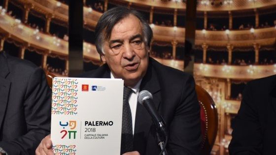 Leoluca e la "sua" città, un lunghissimo film che (forse) è ai titoli di coda