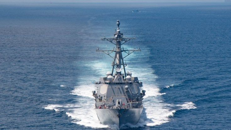Taiwan, due navi da guerra americane attraversano lo Stretto 