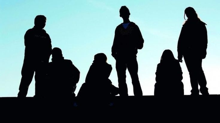 Adolescenti, le periferie delle città italiane sottraggono servizi, ma anche fiducia nel futuro