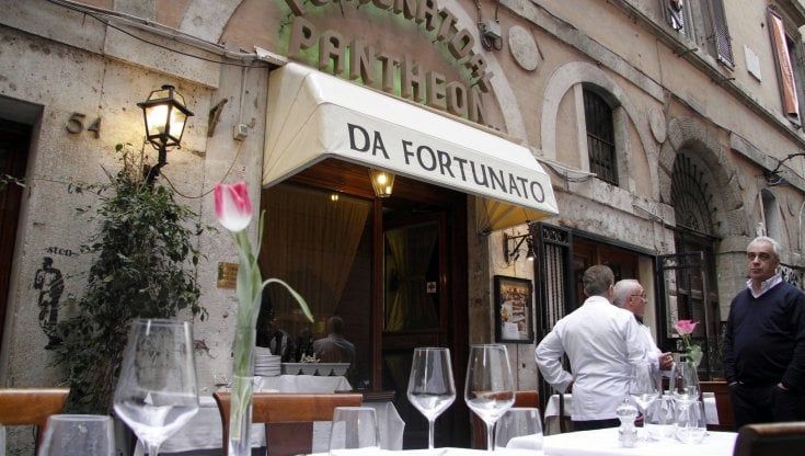 Ristoranti No Pass, multa per Fortunato al Pantheon. "A rischio chiusura" il ristorante della politica romana