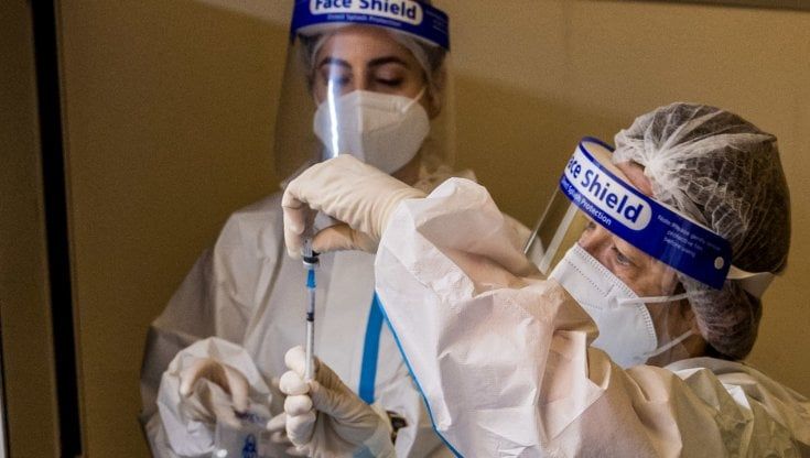 Vaccino anti Covid anche per gli studenti di Medicina e delle professioni sanitarie