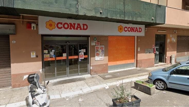 Palermo, assalto armato al portavalori: rapina in un supermercato di via Argento