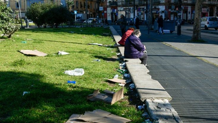 Piazza Nazionale, nel degrado i giardini dedicati a Noemi, la bimba ferita in un raid di camorra