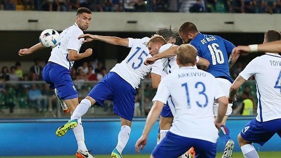 Italia-Finlandia 2-0, Candreva e De Rossi rasserenano Conte