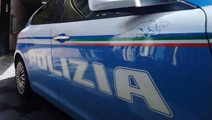 Mafia, venti arresti a Catania. Sgominata organizzazione di narcotrafficanti, trovate armi da guerra