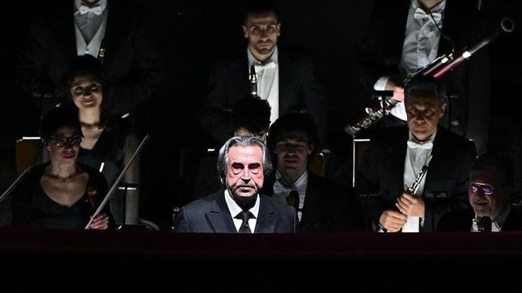 Il Macbeth di Riccardo Muti incanta Torino: un dramma di ombre, colpe e compassione