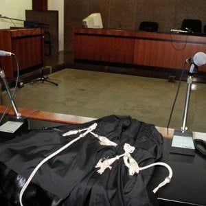Imprenditore ucciso dal giovane amante, attenuanti perché "illuso e minacciato"