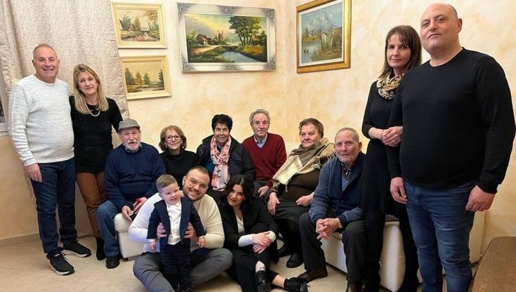 Salento, Andrea ha due anni e 11 nonni: "La più anziana ha un secolo più di lui"