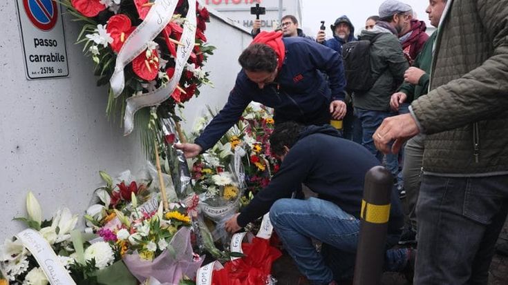 Abbracci e drappi neri a Bologna sfila la rabbia sopravvissuti”