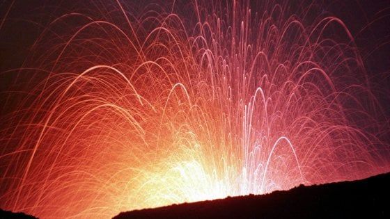 La Cassazione: "Scrivere 'Forza Etna' è induzione alla violenza"