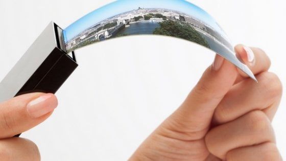 Samsung: verso uno smartphone pieghevole entro il 2018