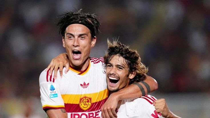 La Roma avanza a suon di 4-0: travolto anche il Lecce. Malen inarrestabile, poi Soulé e Mora
