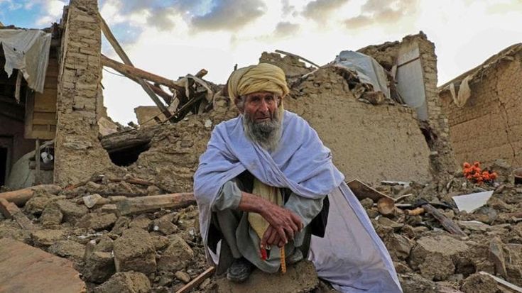 Afghanistan, ci sono ancora 500 dispersi dopo il terremoto che ha colpito la provincia di Herat, nell’ovest del Paese